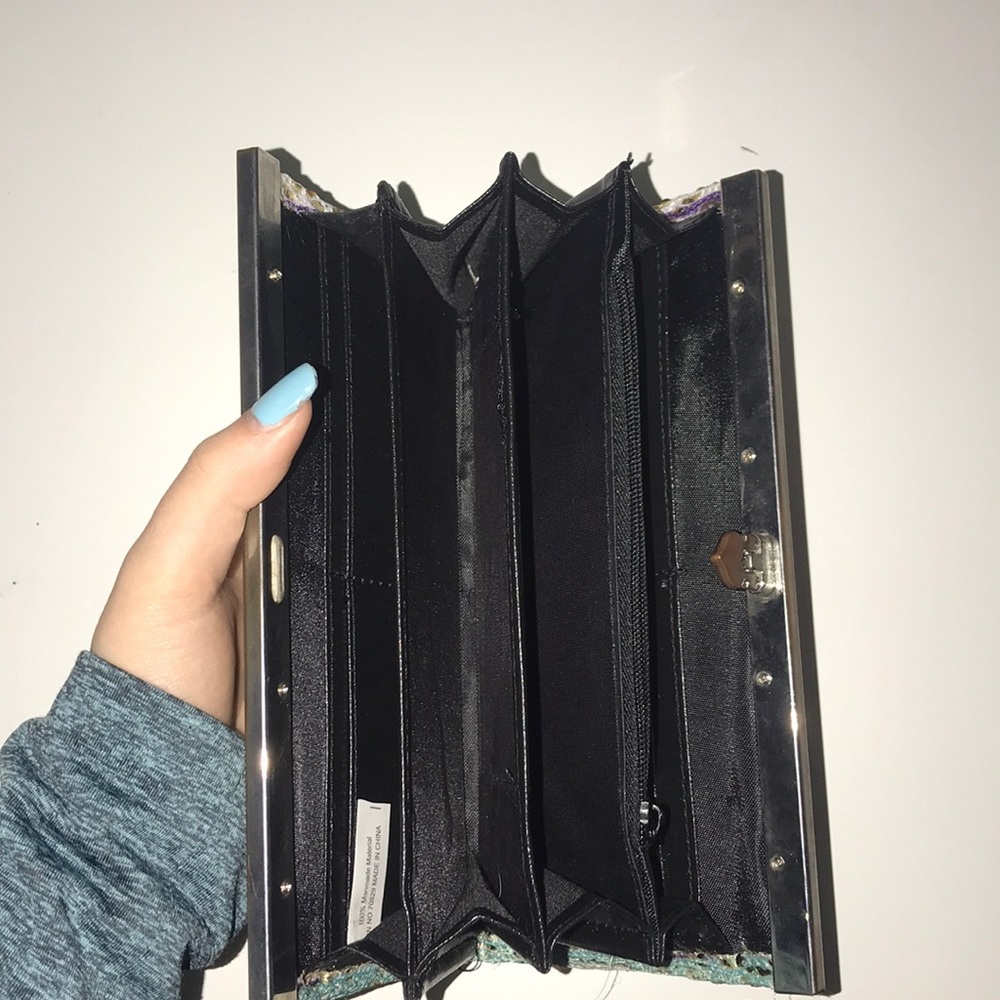 wallet - Picture 3 of 3